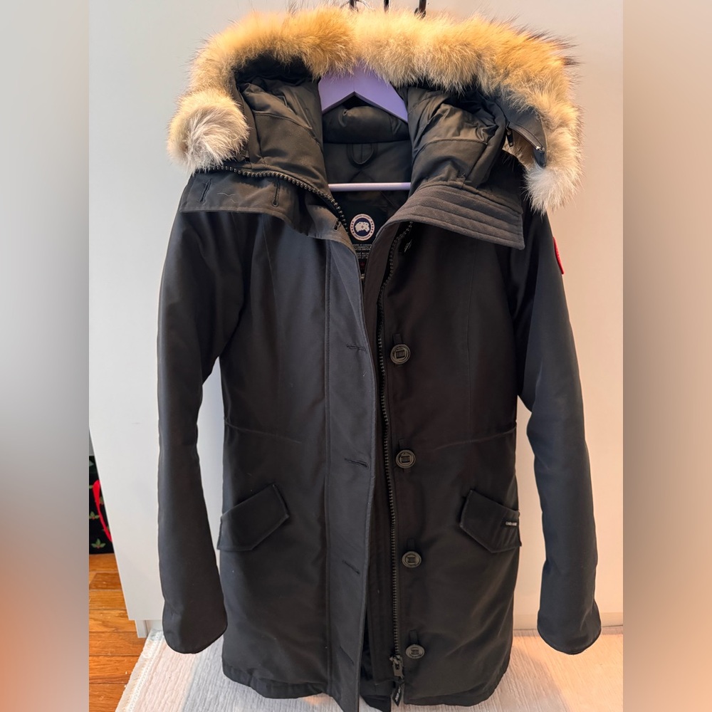 Canada Goose-- Rossclair Parka Heritage W/Coyote Trim Hood